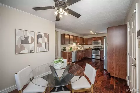 Dining - 304 Essen Ln, Ballwin, MO 63021 photo 1 of 1