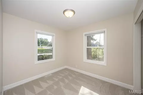 Bedroom - 304 Essen Ln, Ballwin, MO 63021 photo 3 of 6