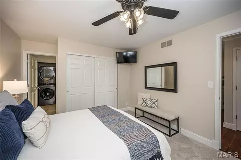 Bedroom - 304 Essen Ln, Ballwin, MO 63021 photo 2 of 6