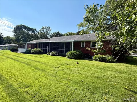 Exterior - 266 Grandview Dr, Jackson, MO 63755 photo 5 of 11