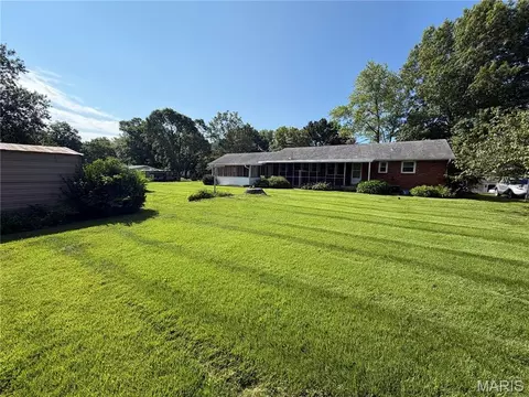 Exterior - 266 Grandview Dr, Jackson, MO 63755 photo 7 of 11