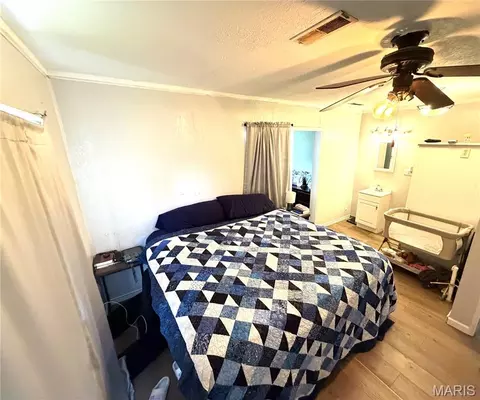 Bedroom - 221 E 3rd St, Mountain View, MO 65548 photo 3 of 3