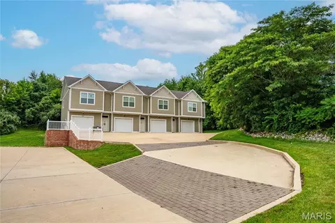 2035 Walden Pond Way, Cape Girardeau, MO 63701