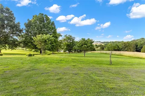 Exterior - 794 Linns Mill Rd, Troy, MO 63379 photo 11 of 17
