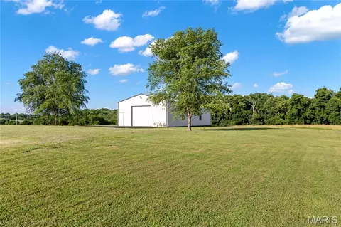 Exterior - 794 Linns Mill Rd, Troy, MO 63379 photo 5 of 17
