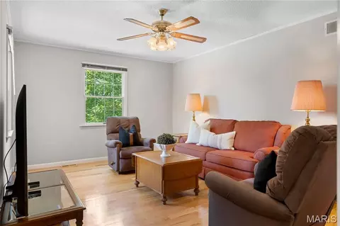 Living - 794 Linns Mill Rd, Troy, MO 63379 photo 3 of 3