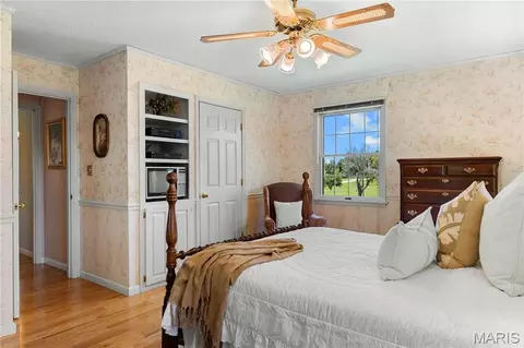 Bedroom - 794 Linns Mill Rd, Troy, MO 63379 photo 3 of 5