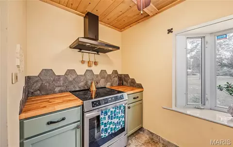 Kitchen - 12375 County Road 7130, Rolla, MO 65401 photo 2 of 2