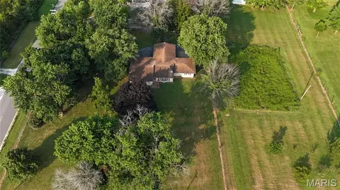Exterior - 15 Quarry Rd, Troy, MO 63379 photo 1 of 4