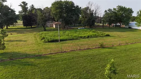 Exterior - 15 Quarry Rd, Troy, MO 63379 photo 2 of 4