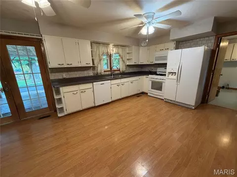 Kitchen - 15 Quarry Rd, Troy, MO 63379 photo 1 of 2