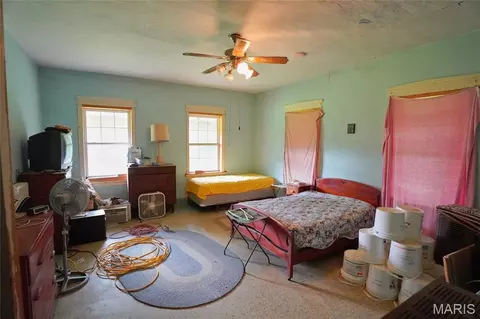 Bedroom - 1971 Epple Rd, Hermann, MO 65041 photo 1 of 6