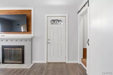 Entry Way - 7262 Mackenzie Rd, Affton, MO 63123 photo 1 of 4