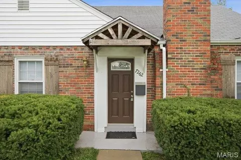 Exterior - 7262 Mackenzie Rd, Affton, MO 63123 photo 2 of 11