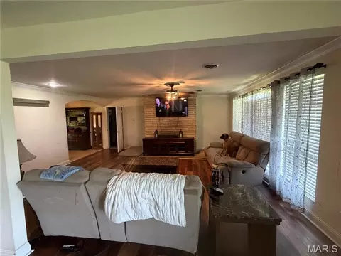 2707 N Service Rd, Saint Clair, MO 63077 photo 4