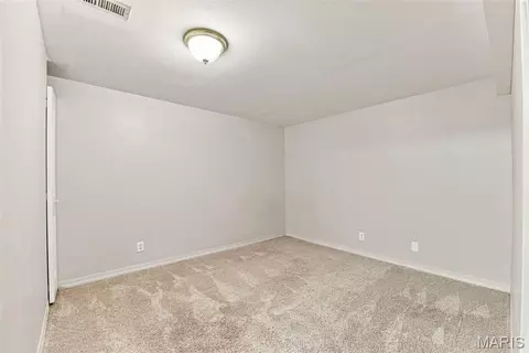 Bedroom - 879 Portsdown Rd, Ballwin, MO 63011 photo 5 of 7