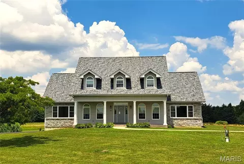 25 Barnstormer Ln, Foristell, MO 63348