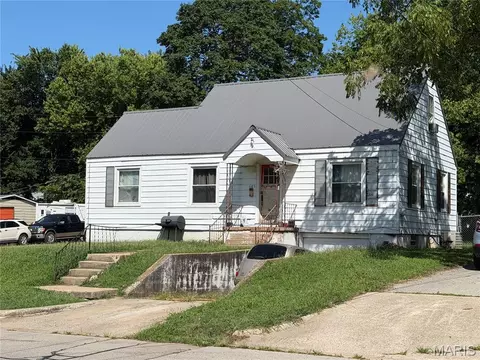 685 W 2nd St, Lebanon, MO 65536
