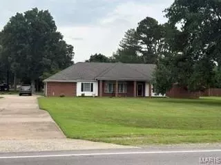 616 W Salcedo Rd, Sikeston, MO 63801
