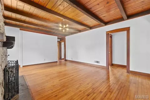 Living - 1716 E B St, Belleville, IL 62221 photo 1 of 5