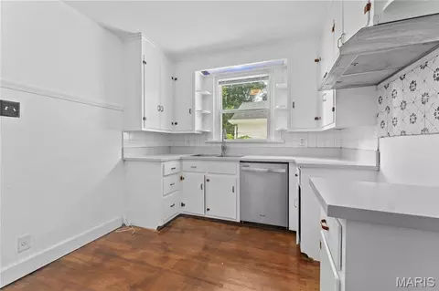 Kitchen - 1716 E B St, Belleville, IL 62221 photo 5 of 5