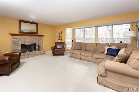 Living - 1504 Englebrook Dr, Wildwood, MO 63011 photo 2 of 2