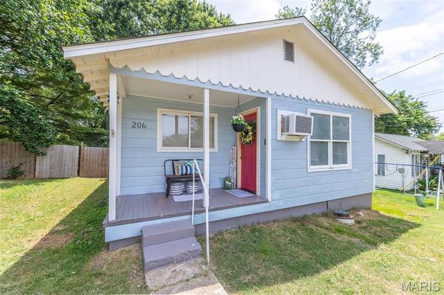 206 Kegler St, Doniphan, MO 63935