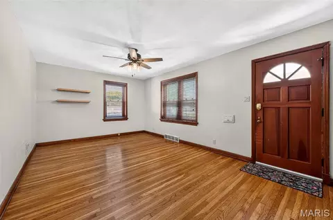 9313 Aster Ave, Affton, MO 63123 photo 6