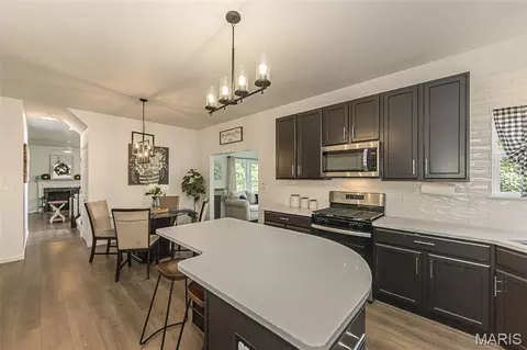Kitchen - 356 Carr Manor Ct, Ballwin, MO 63021 photo 2 of 2