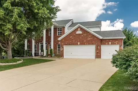 Exterior - 356 Carr Manor Ct, Ballwin, MO 63021 photo 2 of 7