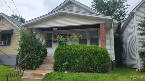 4083 Schiller Pl, Saint Louis, MO 63116