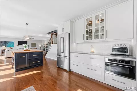 Kitchen - 2703 Angle Gate Cir, O'fallon, MO 63368 photo 5 of 6