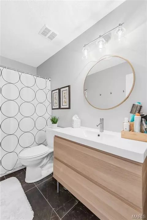 Bath - 2703 Angle Gate Cir, O'fallon, MO 63368 photo 5 of 6