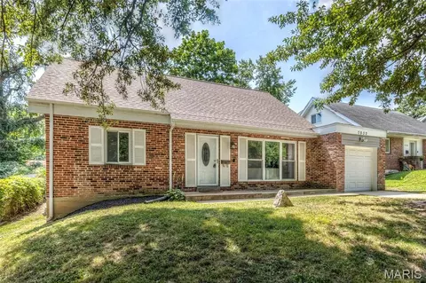 7032 Canton Ave, University City, MO 63130