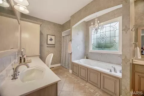 Bath - 11447 Highway D, Dixon, MO 65459 photo 4 of 9