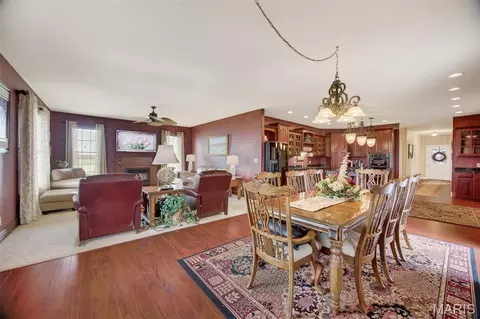 Dining - 11447 Highway D, Dixon, MO 65459 photo 7 of 7
