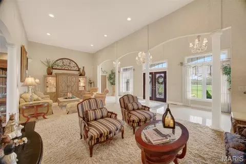 Living - 11447 Highway D, Dixon, MO 65459 photo 4 of 8
