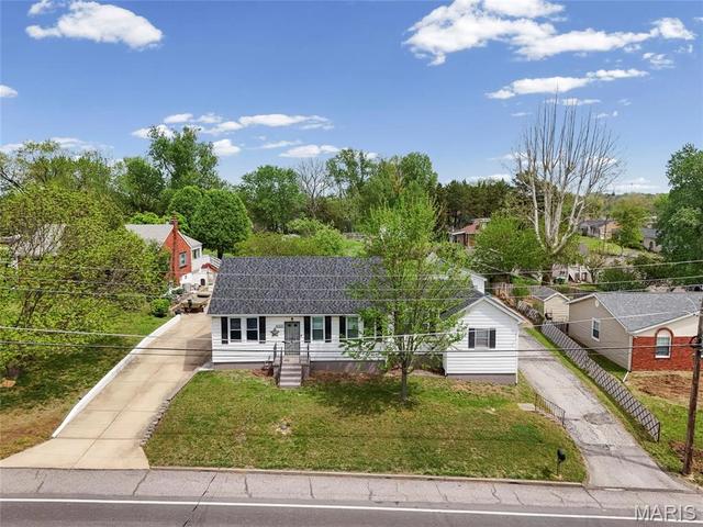4005 Reavis Barracks Rd, Mehlville, MO 63125