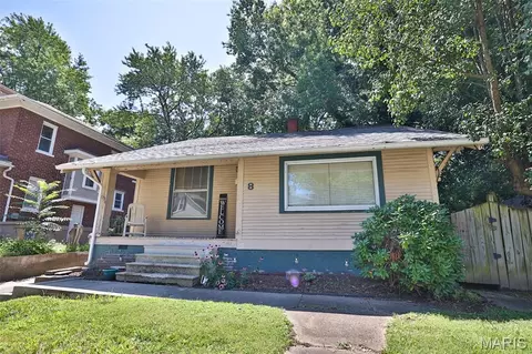 8 Abner Pl, Edwardsville, IL 62025