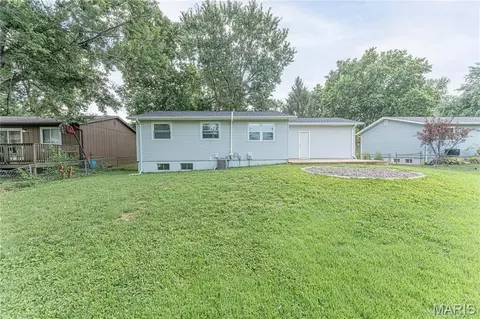 Exterior - 1405 Birch Dr, Pacific, MO 63069 photo 4 of 7