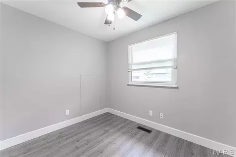 Bedroom - 1405 Birch Dr, Pacific, MO 63069 photo 4 of 4
