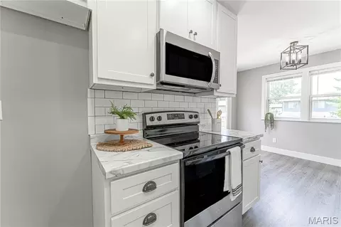Kitchen - 1405 Birch Dr, Pacific, MO 63069 photo 4 of 4