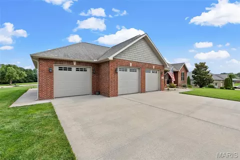 Exterior - 1561 Chimney Spring Ct, Jackson, MO 63755 photo 2 of 15