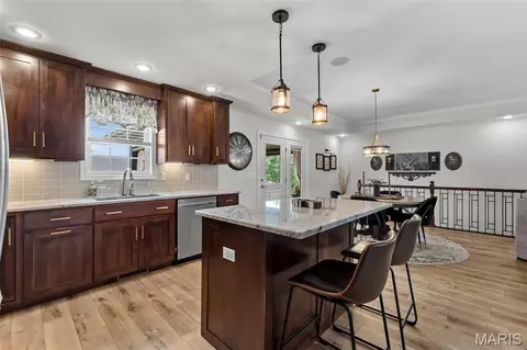 Kitchen - 1561 Chimney Spring Ct, Jackson, MO 63755 photo 2 of 4