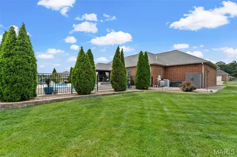 Exterior - 1561 Chimney Spring Ct, Jackson, MO 63755 photo 6 of 15