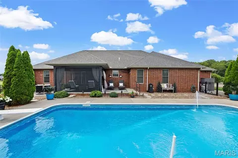 Exterior - 1561 Chimney Spring Ct, Jackson, MO 63755 photo 5 of 15