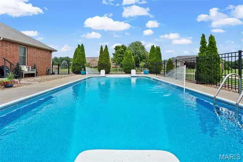 Exterior - 1561 Chimney Spring Ct, Jackson, MO 63755 photo 10 of 15