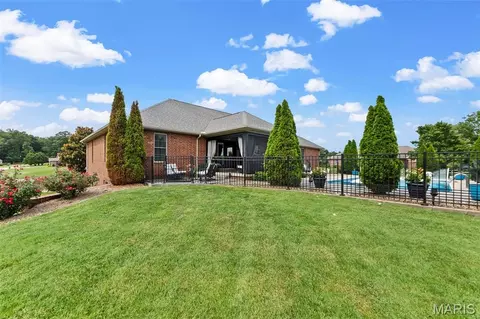 Exterior - 1561 Chimney Spring Ct, Jackson, MO 63755 photo 4 of 15