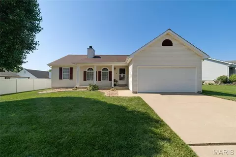 Exterior - 4 Tomahawk Ct, O'fallon, MO 63366 photo 2 of 7