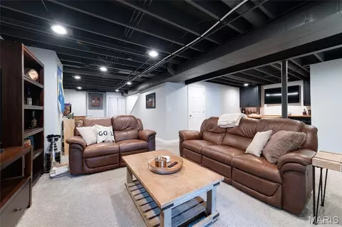 Living - 4 Tomahawk Ct, O'fallon, MO 63366 photo 3 of 3